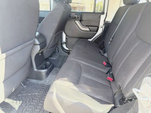 Used 2014 Jeep Wrangler Unlimited Sport w/ Dual Top Group image 27