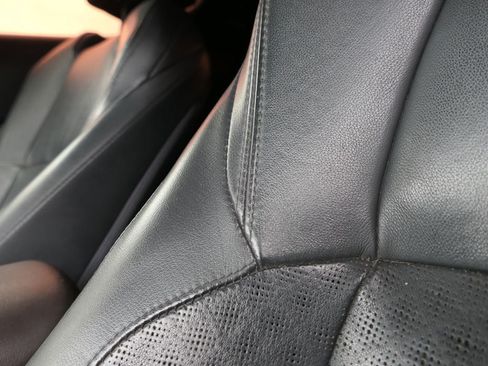 Used 2019 Toyota C-HR Limited FWD image 13