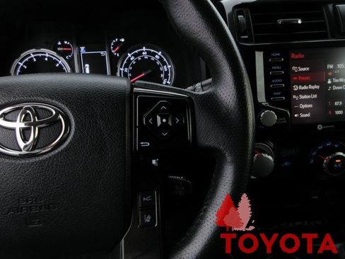 Certified 2022 Toyota 4Runner TRD Off-Road Premium image 20