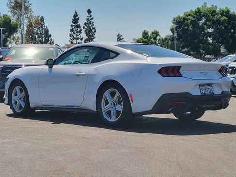 Used 2026 Ford Mustang Coupe RWD image 2