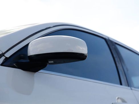 Used 2012 INFINITI G37 Journey w/ Premium Pkg image 24