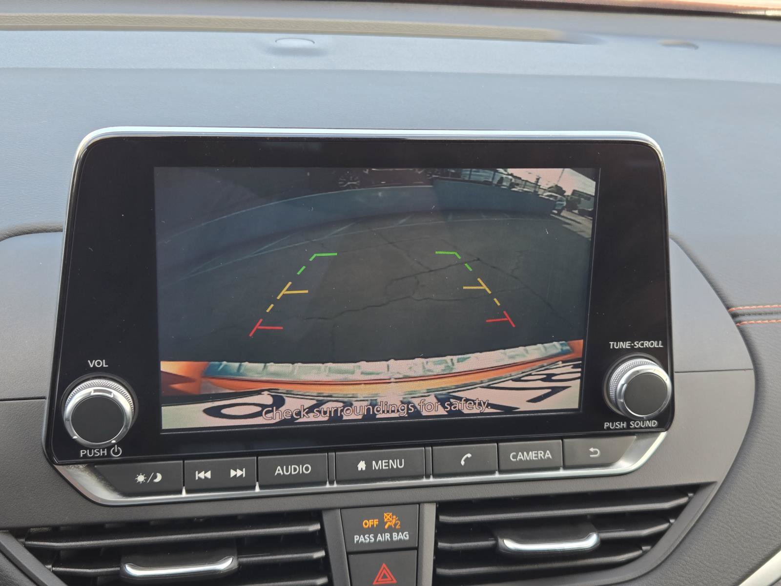 Used 2022 Nissan Altima 2.5 SR FWD image 9
