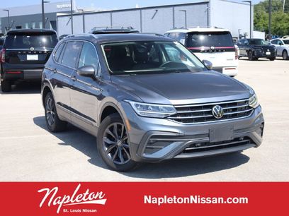 Used 2023 Volkswagen Tiguan SE w/ Panoramic Sunroof Package