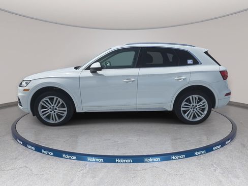 Used 2020 Audi Q5 Premium Plus w/ Premium Plus Package AWD/4WD image 8