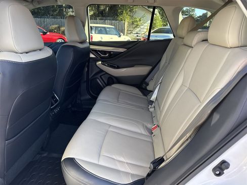 Used 2022 Subaru Outback Limited XT image 10