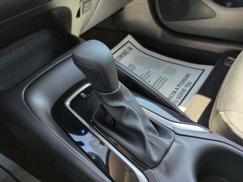 Certified 2025 Toyota Corolla LE image 24