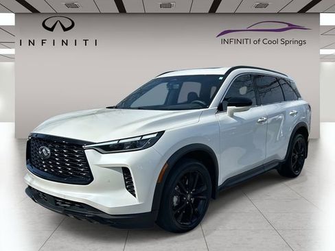 Certified 2025 INFINITI QX60 Luxe w/ Black Edition image 3