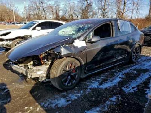 Used 2024 Tesla Model X Plaid AWD/4WD image 3
