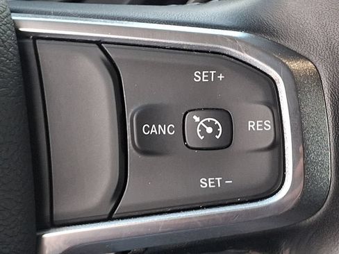 Used 2024 RAM 2500 Laramie AWD/4WD image 22