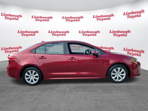 Used 2025 Toyota Corolla LE FWD image 19