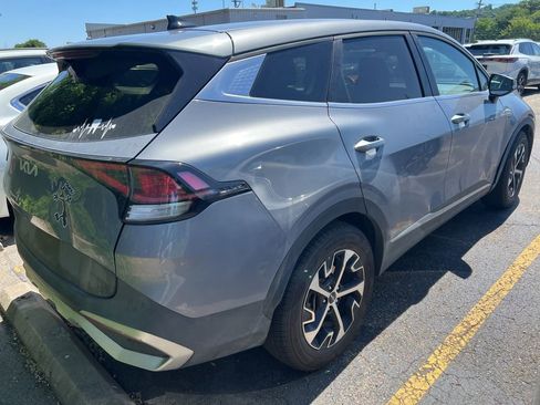 Used 2024 Kia Sportage EX FWD image 5