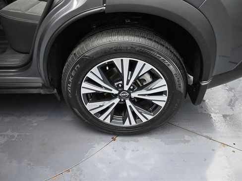 Used 2023 Nissan Rogue SV image 21