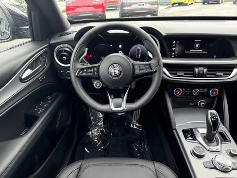 New 2025 Alfa Romeo Stelvio Sprint w/ Convenience Package image 17