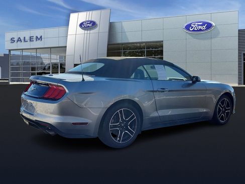 Used 2023 Ford Mustang Premium image 4