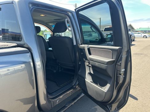 Used 2011 Nissan Titan SV AWD/4WD image 24