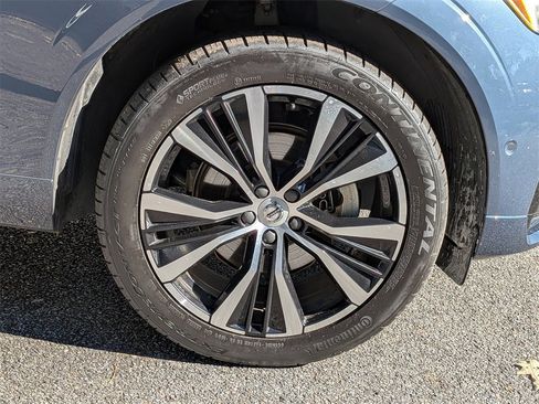 Certified 2023 Volvo XC60 B5 Plus w/ Protection Package Premier image 12