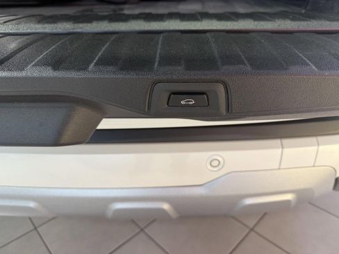 Used 2019 BMW X5 xDrive40i w/ Convenience Package image 9