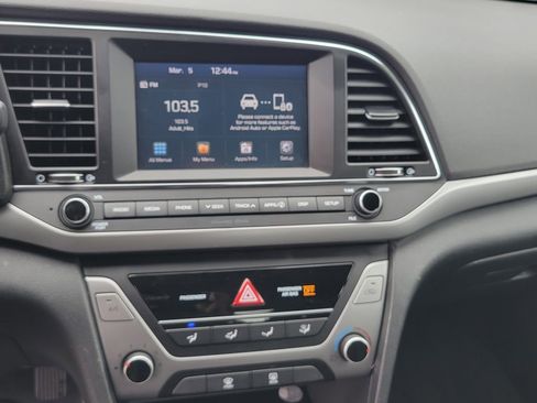 Used 2018 Hyundai Elantra SEL image 24