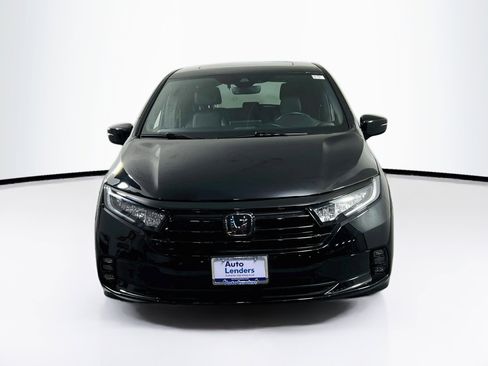 Used 2023 Honda Odyssey Sport image 2