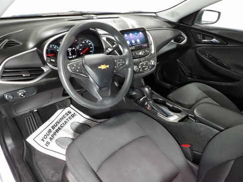 Used 2020 Chevrolet Malibu LS FWD image 9