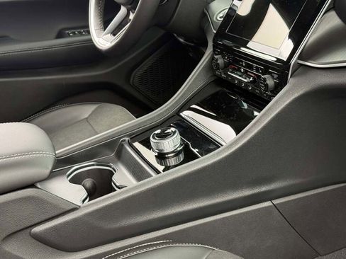 New 2025 Jeep Grand Cherokee L Altitude image 19