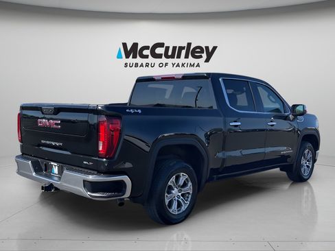 Used 2024 GMC Sierra 1500 SLT AWD/4WD image 6
