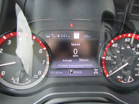 Used 2021 Nissan Titan PRO-4X w/ Pro-4x Convenience Package image 29