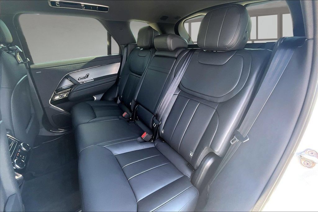New 2026 Land Rover Range Rover Sport Dynamic SE AWD/4WD image 10