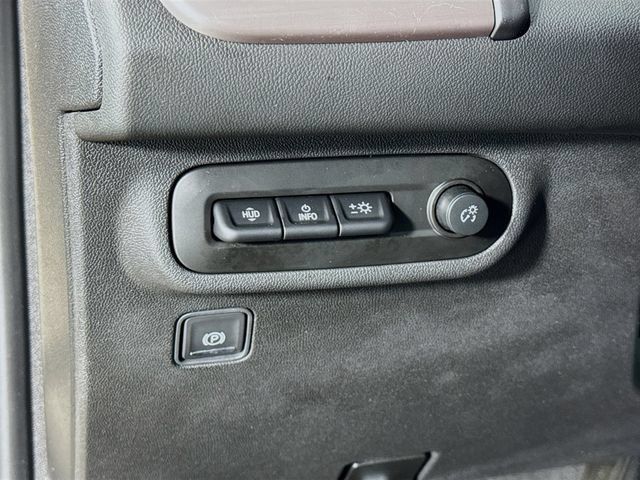 Used 2022 GMC Terrain AT4 w/ Infotainment Package II AWD/4WD image 10