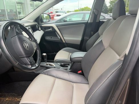 Used 2015 Toyota RAV4 Limited AWD/4WD image 7