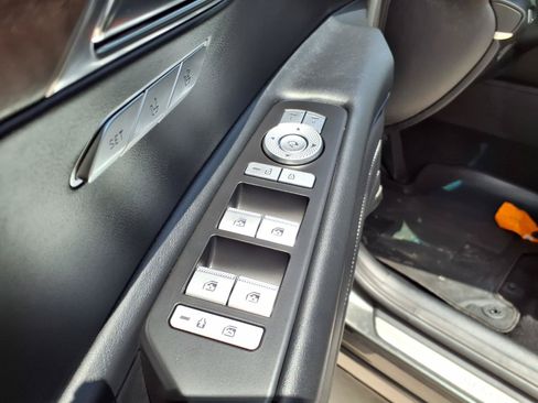 Certified 2026 Genesis GV80 2.5T Select AWD/4WD image 22