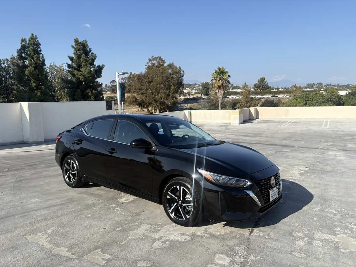 Used 2025 Nissan Sentra SV FWD image 29