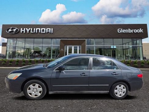 Used 2005 Honda Accord LX image 1