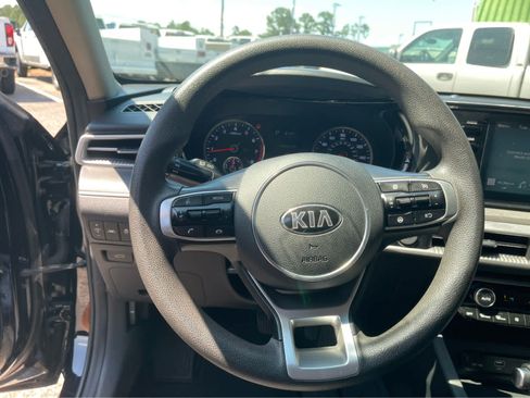 Used 2021 Kia K5 LXS FWD image 15