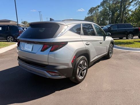 Used 2025 Hyundai Tucson SEL FWD image 12