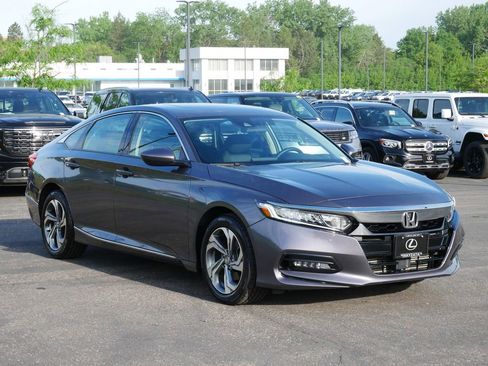 Used 2018 Honda Accord EX image 1