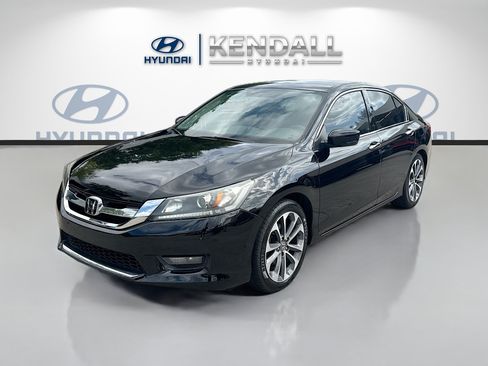 Used 2015 Honda Accord Sport image 3