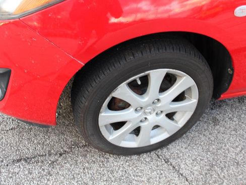 Used 2011 MAZDA MAZDA2 Touring image 10