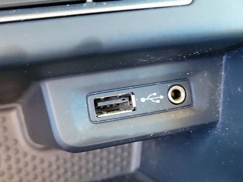 Used 2017 Volkswagen Tiguan S FWD image 26