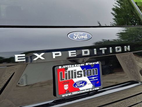 Used 2025 Ford Expedition Active AWD/4WD image 37