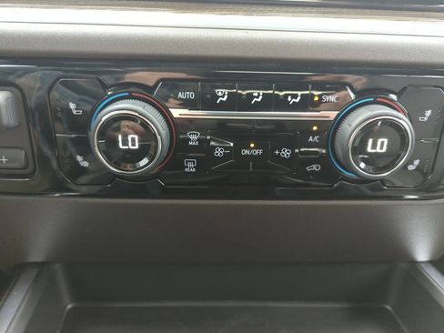 Used 2025 Chevrolet Silverado 1500 RST w/ Max Trailering Package AWD/4WD image 27