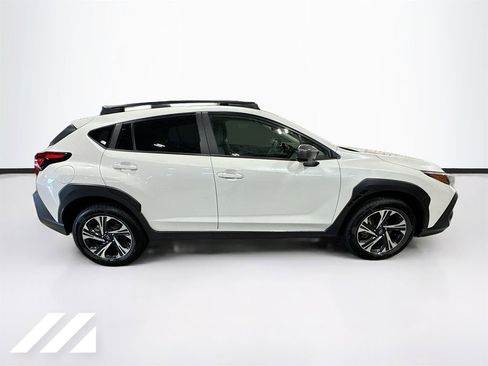 Used 2024 Subaru Crosstrek 2.0i Premium AWD/4WD image 4