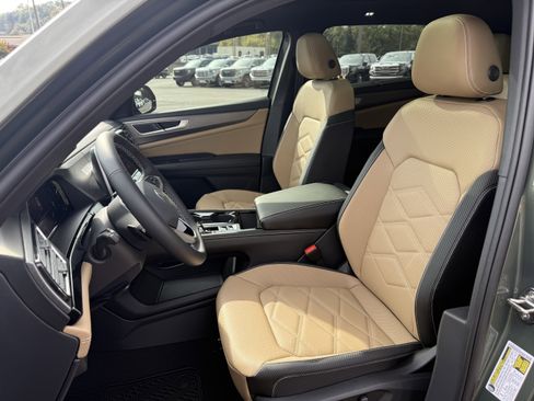 New 2026 Volkswagen Atlas Cross Sport SE FWD image 15