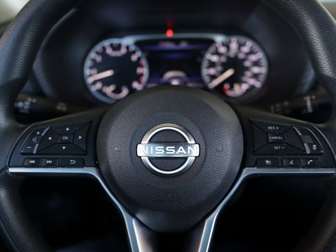 Used 2024 Nissan Sentra SV image 10