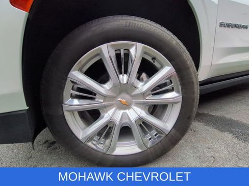 Used 2024 Chevrolet Suburban High Country AWD/4WD image 35