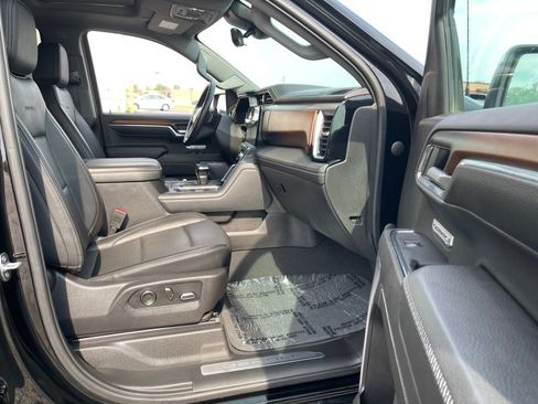 Used 2024 GMC Sierra 1500 Denali w/ Denali Reserve Package image 15