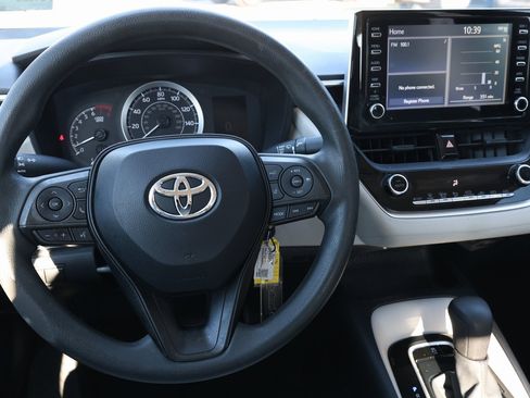 Used 2020 Toyota Corolla LE image 14