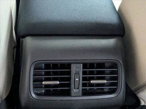 Used 2015 Honda CR-V EX image 16