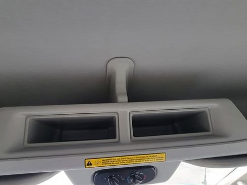 Used 2015 Ford Transit 150 XLT RWD image 36