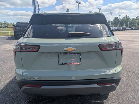 Used 2025 Chevrolet Equinox LT w/ Convenience Package II image 6